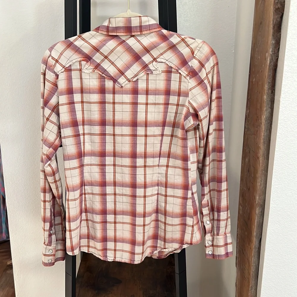 Cruel girl, western shirt - Picture 3 of 3